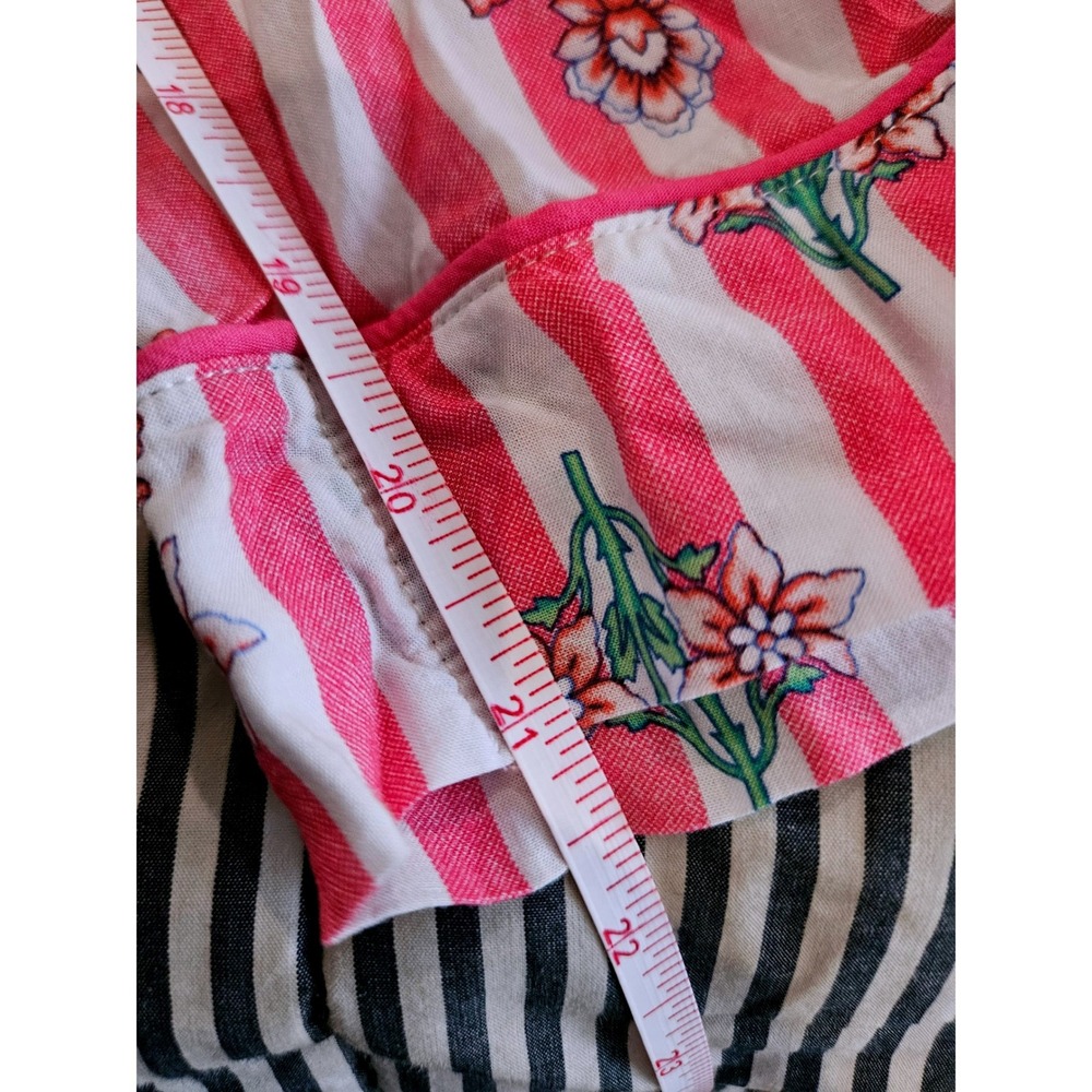 Crown & Ivy Small Pink White Stripe Floral Pajama Set Short Capris 2 Piece - Picture 11 of 11